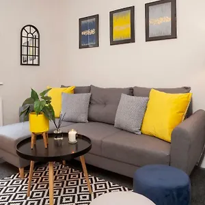 Stylish And 2 Bed -free Parking York
