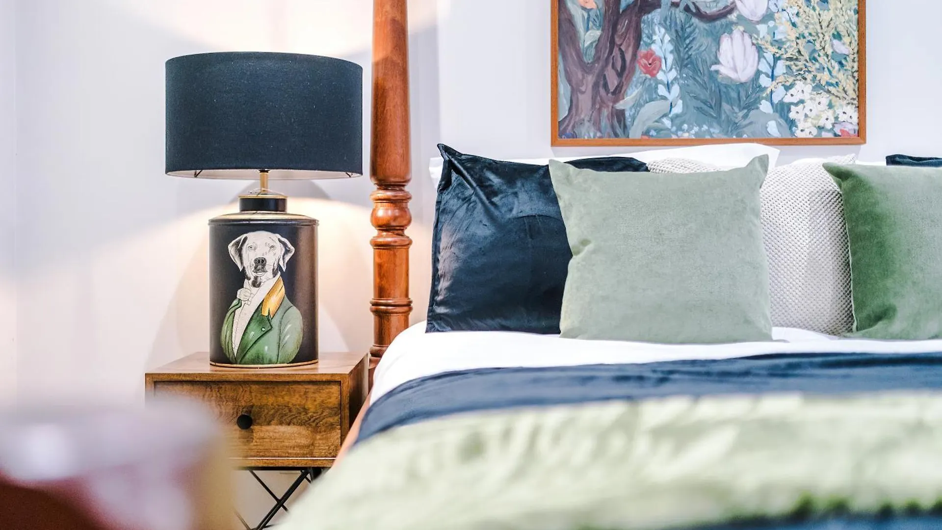 Stunning Central 2 Bed Abode In York - Sleeps 6